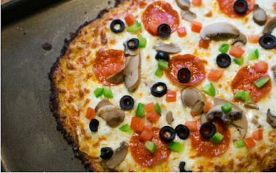 Cauliflower Pizza Crust #healthy #glutenfree 