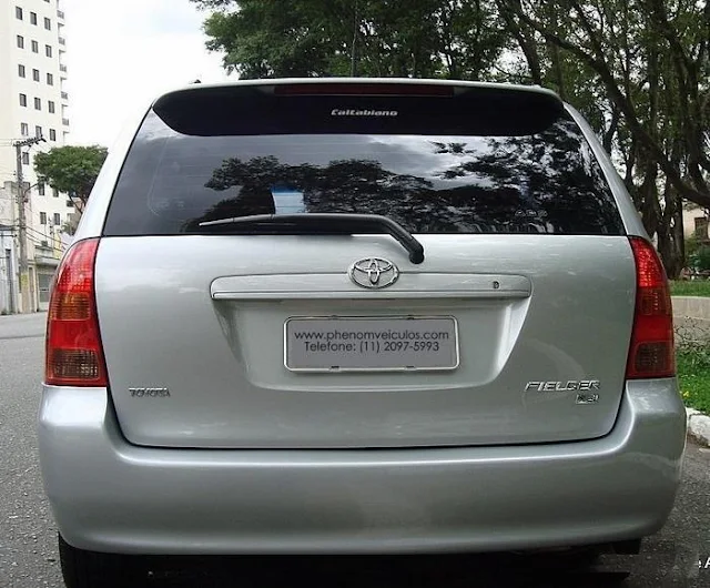 Toyota Fielder 2008 XEi Automática Flex - traseira