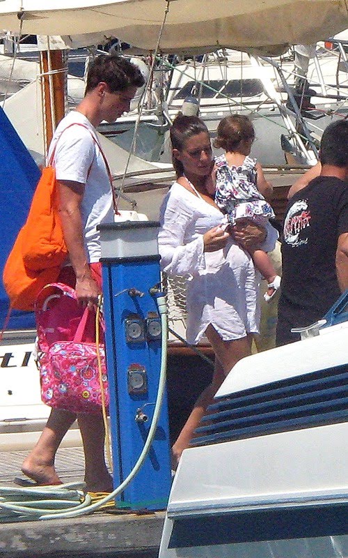 Fernando Torres Family Vacation In Ibiza