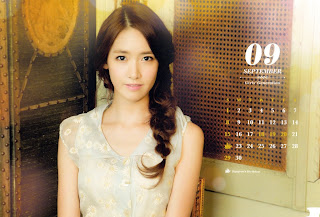 SNSD Yoona Desk Calendar 2013 2