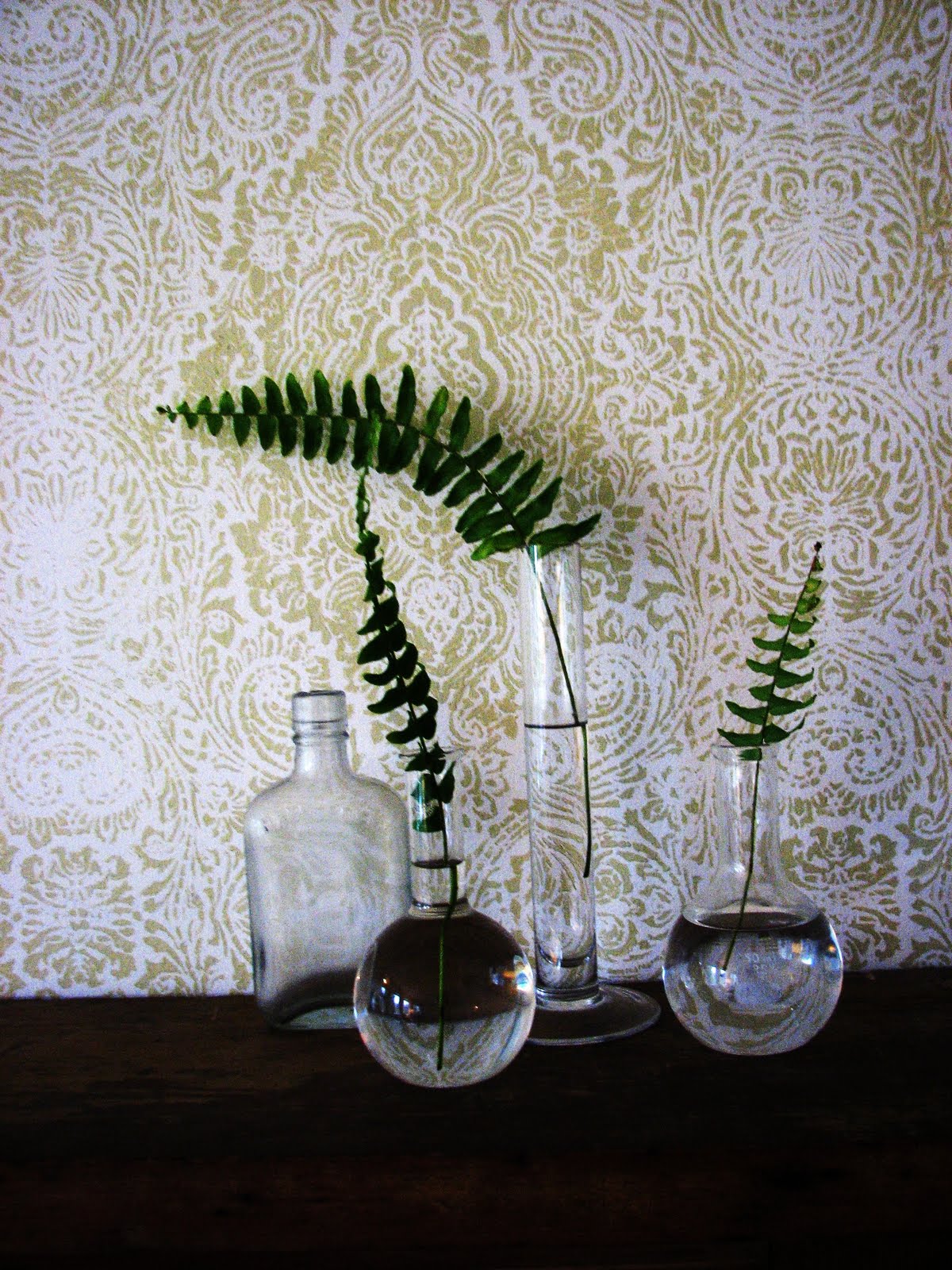 Wallpaper Stencil LOVE