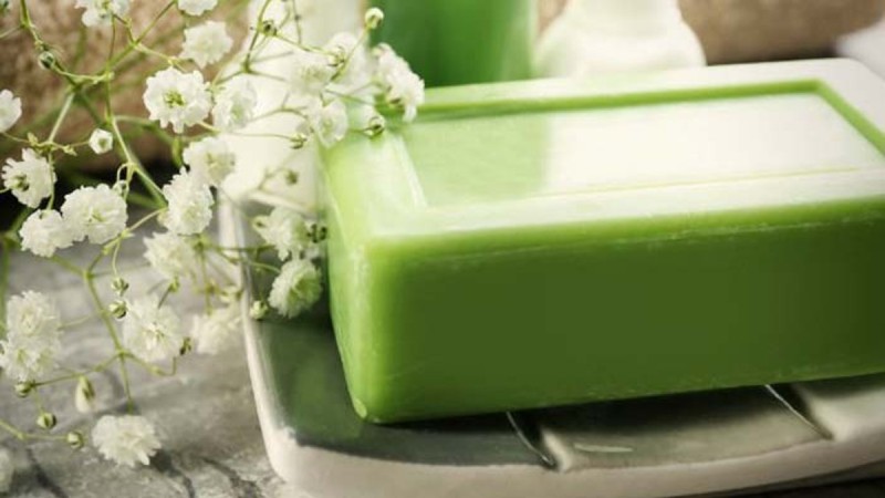 Τα μυστικά του πράσινου σαπουνιού και συνταγή για να φτιάξετε μόνοι σας