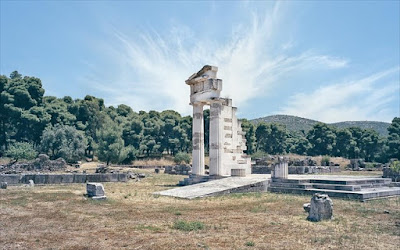 Εικαστική «Περιήγηση στην τελειότητα» του αρχαίου ελληνικού πολιτισμού