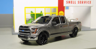 GreenLight Hollywood Hitch & Tow "Gone in 60 Seconds" 2015 Ford F-150  