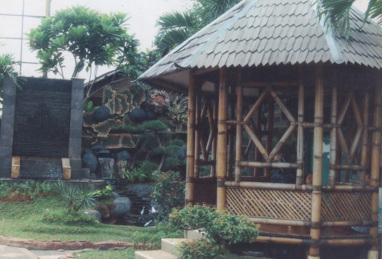 Jasa Pembuatan Saung Gazebo bambu Jakarta bekasi