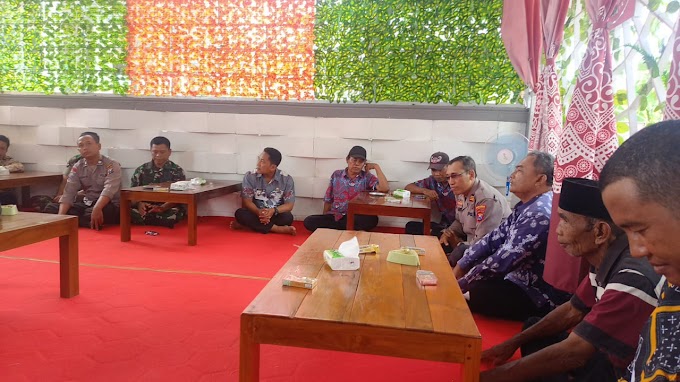 "Kapolsek Bungkal, Kades Bungu, dan Tokoh Masyarakat Gelar Silaturahmi serta Sosialisasi Kamtibmas Menjelang Pemilu Serentak 2024"