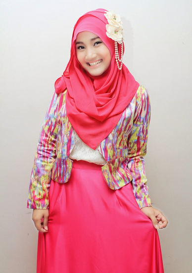  gaya model baju muslim untuk anak perempuan modis gambar 
