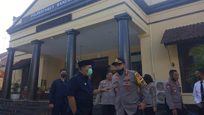 Diundur, Polrestabes Bandung Baru akan Kenakan Sanksi Pekan Depan bagi yang tak pakai Masker