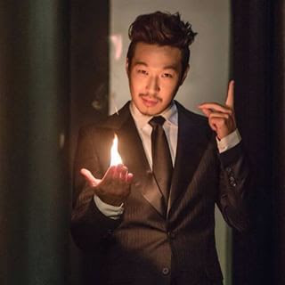  Lebih dikenal dengan Haha atau Haroro seorang artis berkebangsaan Korea waynepygram.com:  Profil Ha Dong Hoon / Haha - Running Man