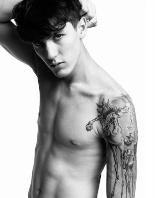 tattoo hot. Boys with Tattoos: Hot or Not?