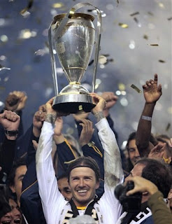 Beckham-holds-2011-mls-cup