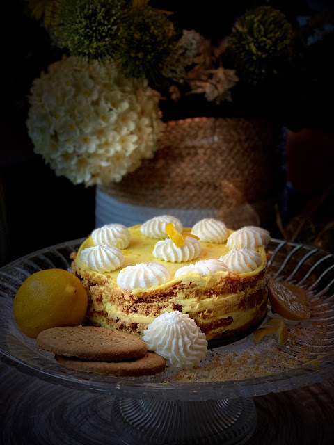 Tarta de crema de limón y galletas