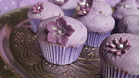 http://cupcakeluvs.blogspot.dk/2015/02/purple-inspiration-purple-dreams-cupcake.html