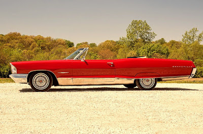 1965 Pontiac Bonneville Convertible Side Left