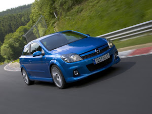 Opel Astra OPC 2006 (3)