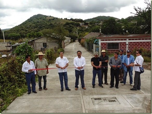 22-10-2014 HONORES A LA BANDERA E INAUGURACION DE CALLE EN COAHUILOTLA