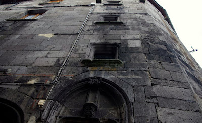 Photo de belles portes et fenêtres d'Auvergne