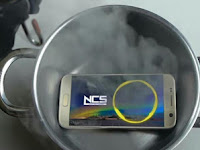 [Video] Apa Yang Terjadi Jika Samsung Galaxy S7 ini Direndam Dengan Nitrogen Cair