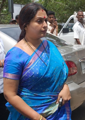 Tamil Stars Met Police Commissioner for bhuvaneshwari Matters