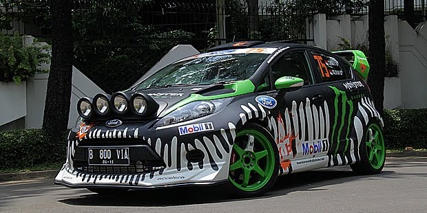 Gambar Modifikasi Mobil Ford Fiesta Monster Energy WRC