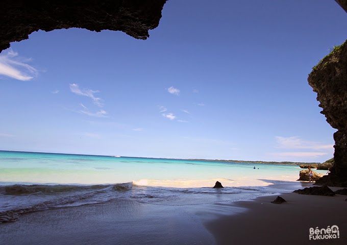  Sunayama beach. / 砂山ビーチ。