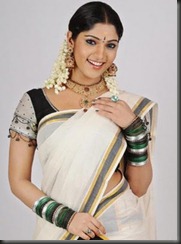 Muktha hot in saree_stills