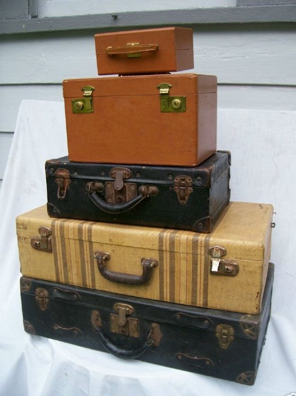vintage leather suitcase. Vintage Leather Toiletry Case,