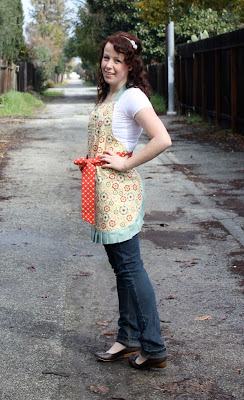 http://www.craftinessisnotoptional.com/2011/03/nae-nae-apron-tutorial.html