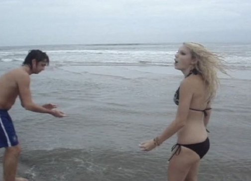taylor swift bikini 2010. Taylor Swift en BIKINI (Fotos