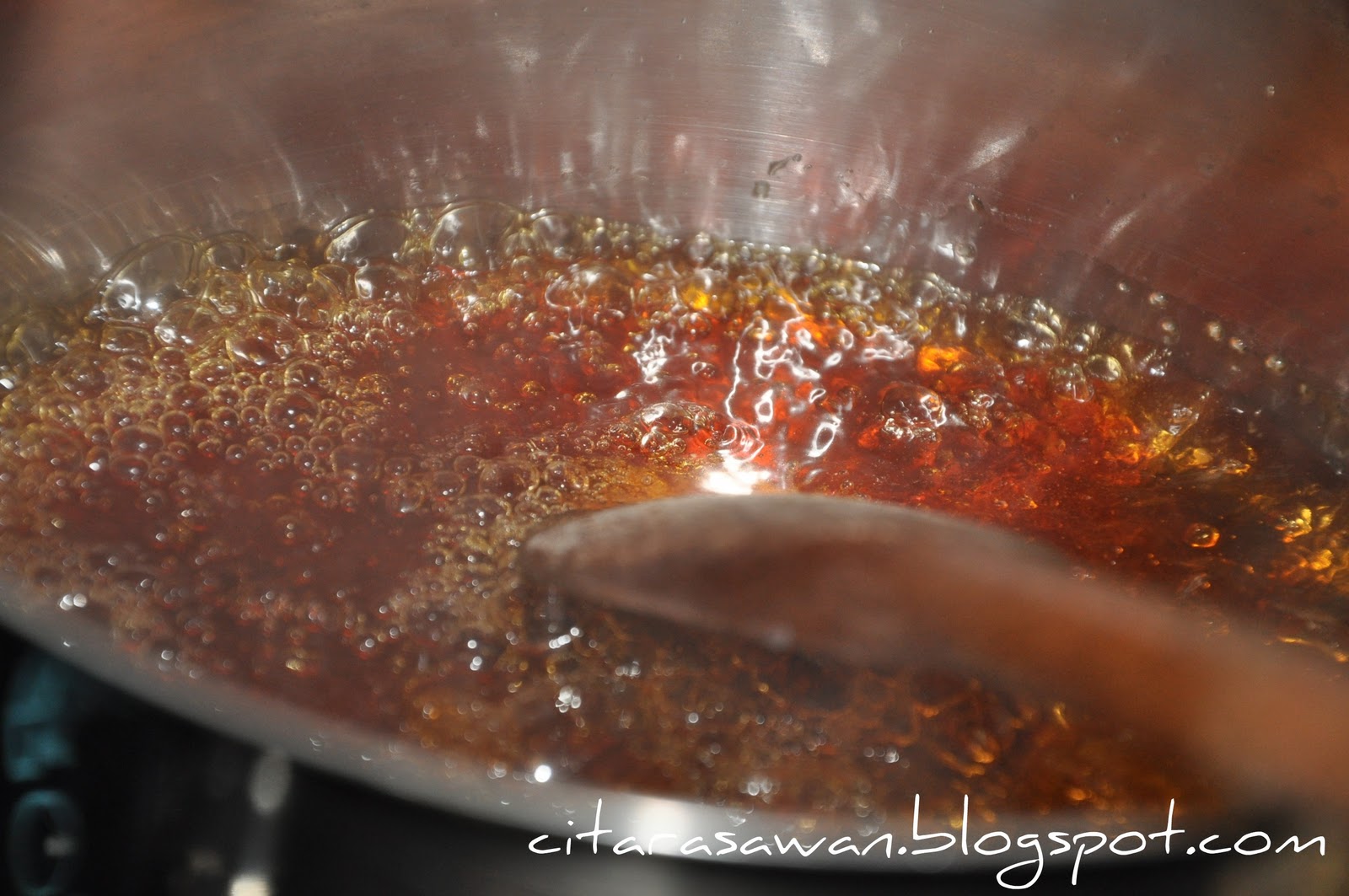 Menyediakan Karamel (Gula Hangus) / Caramel ~ Blog Kakwan
