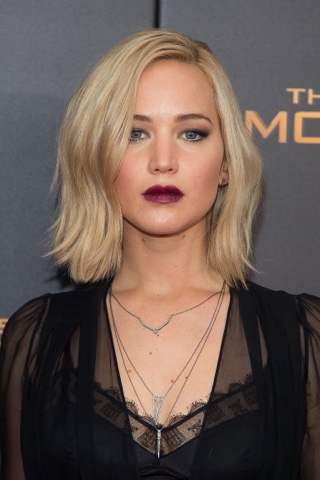 AW16 beauty trends, Jennifer Lawrence - StyleBuzzUK