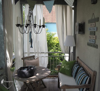 Rund um Terrasse oder Balkon: Gemütlich eingerichtetes Sommerzimmer bei Bloggerin Bettina von Katzenfarm