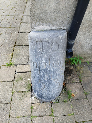 Borrisoleigh Milestone, Tipperary