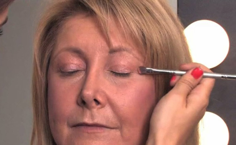 14 Easy Makeup Tips Every Woman Over 45 Should Know 