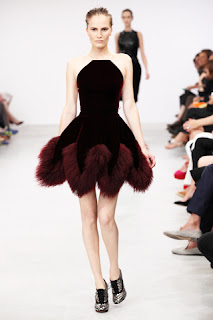 Couture Fall 2011:Highlights from the Azzedine Alaia Show