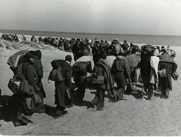 El ejército olvidado de Robert Capa en sesenta fotos 