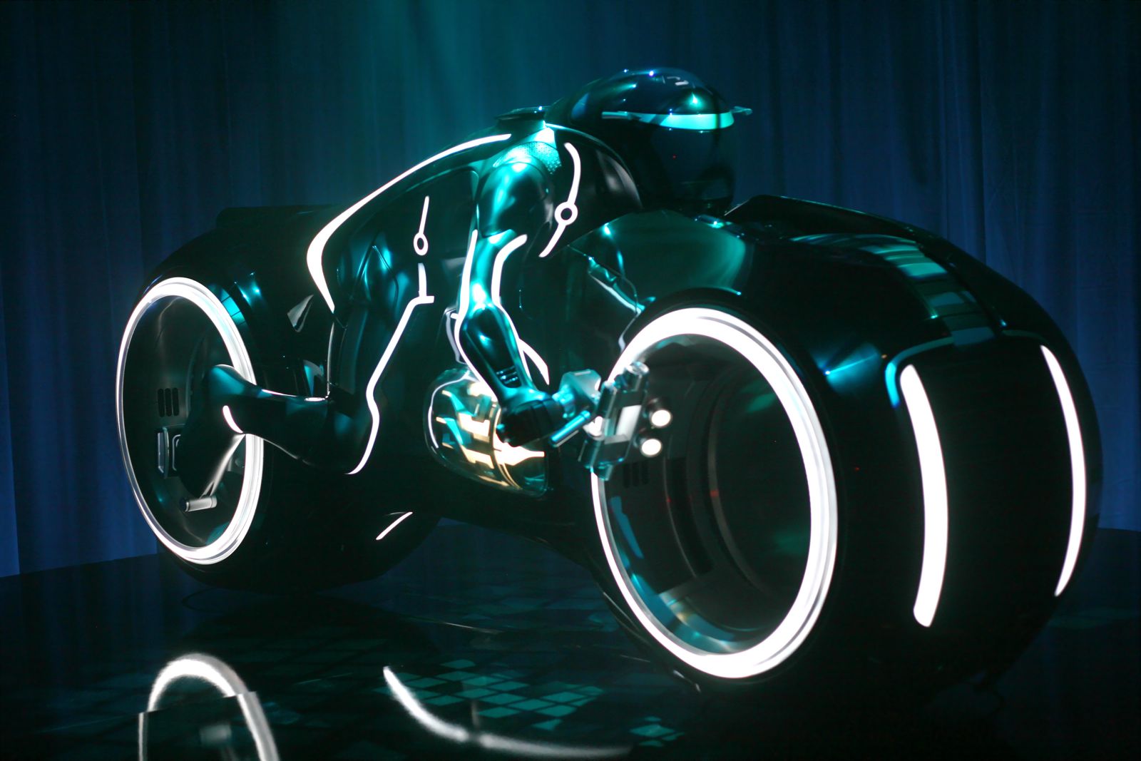 Tron legacy, Tron legacy bike,