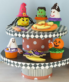 Cute Halloween Cake Stand