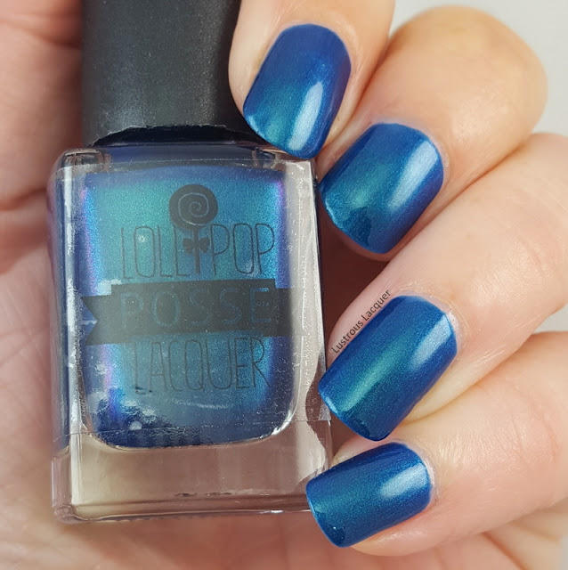 blue-teal-multi-chrome-nail-polish