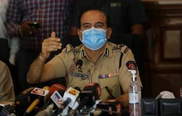 Mumbai Police Commissioner Param Bir Singh addresses the media in Mumbai on October 8, 2020. | Photo Credit: Emmanual Yogini