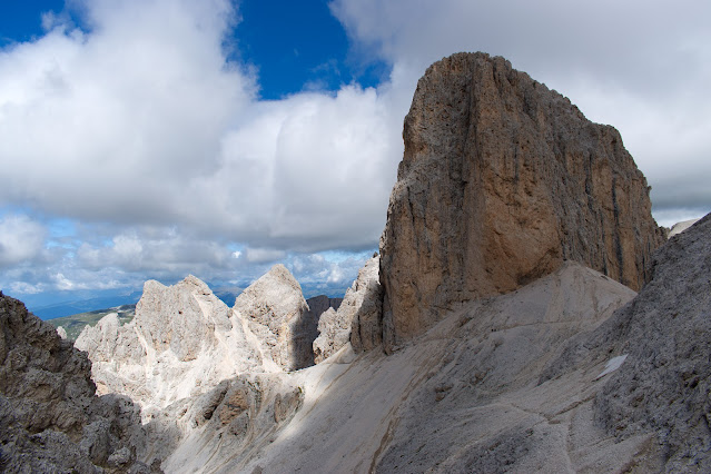 Cima e passo Antermoia dal passo delle Scalette Cima e passo Antermoia dal passo delle Scalette