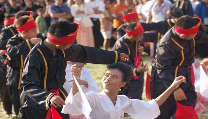 Inilah 11 Tarian Tradisional Dari Sulawesi Utara Dan 