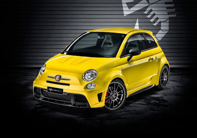 2015 Abarth 695 Biposto