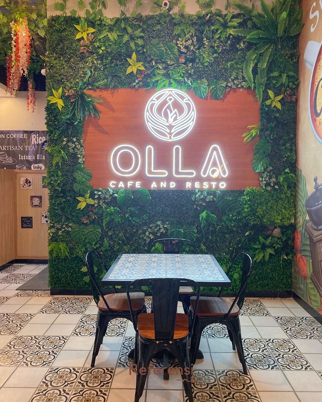 aesthetic olla cafe and resto purwokerto