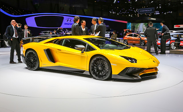 lamborghini-aventador-sv