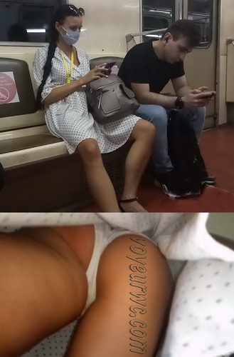 Upskirts N 3431-3454 (Upskirt voyeur videos with girls teasing with their butts on the escalator)