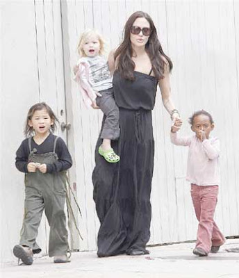 Angelina Jolie Kids Shiloh Zahara Pax New Orleans Pics