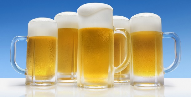 Beber uma cerveja por dia pode melhorar a saúde