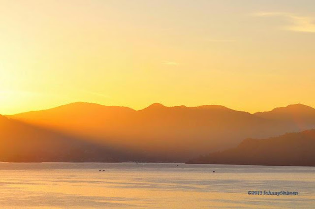 Sunset Di Bumi Danau Toba