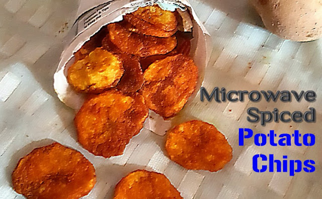 Microwave Spiced Potato Chips Recipe @ treatntrick.blogspot.com